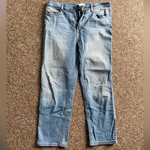 Carly Jean Straight Leg jeans